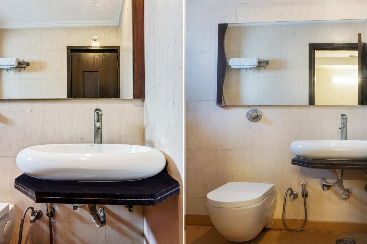 Capital O Hotel Jeyan Inn Near Gurudwara Shri Bangla Sahib Delhi  Ngoại thất bức ảnh