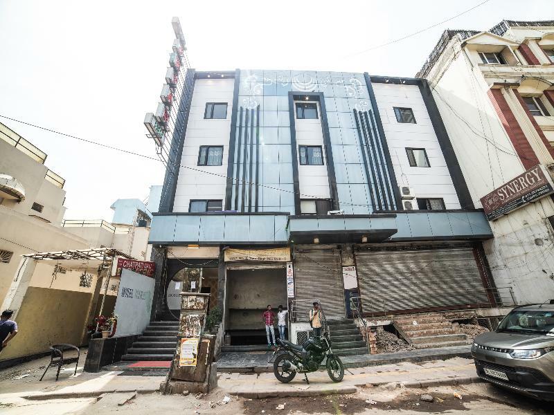 Capital O Hotel Jeyan Inn Near Gurudwara Shri Bangla Sahib Delhi  Ngoại thất bức ảnh