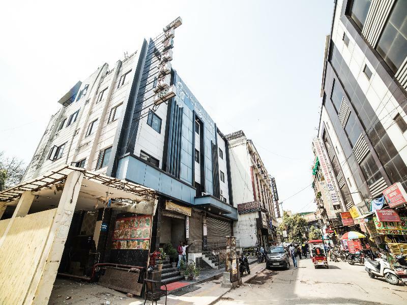Capital O Hotel Jeyan Inn Near Gurudwara Shri Bangla Sahib Delhi  Ngoại thất bức ảnh